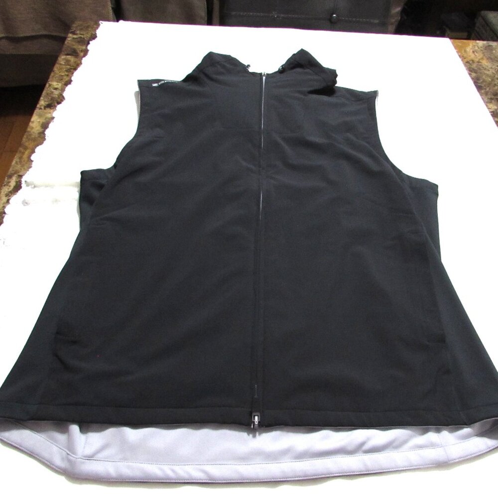 ZERO RESTRICTION Reversible Hooded Vest Black & G… - image 1
